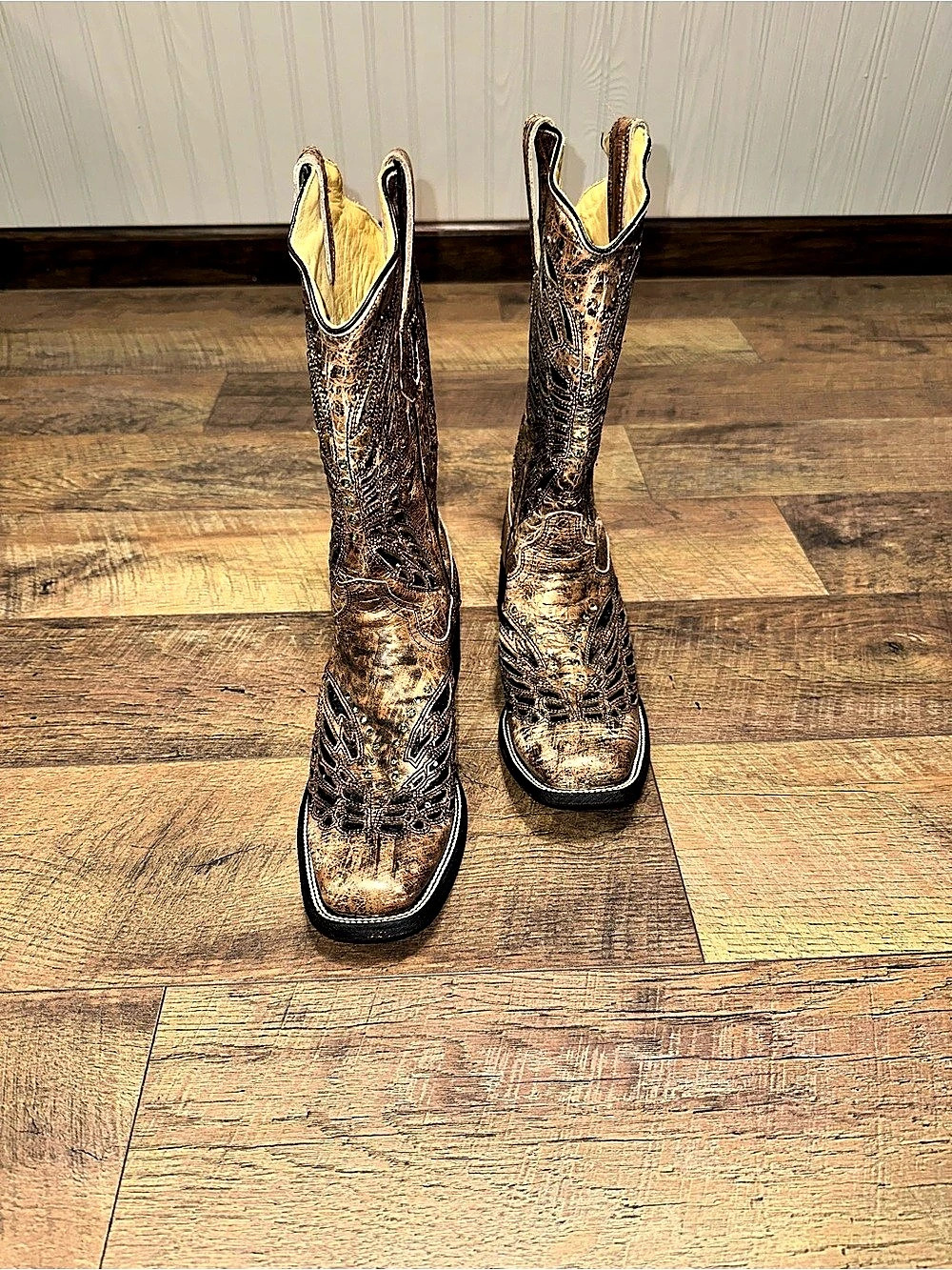 Corral Women's Black Sequin Inlay Floral Overlay Square Toe Western Boots
